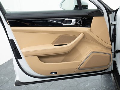 صورة مصغرة 39 لـ 2018 Porsche PANAMERA