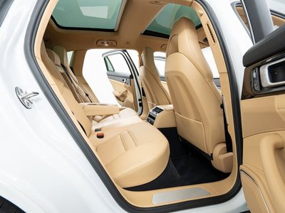 صورة مصغرة 44 لـ 2018 Porsche PANAMERA