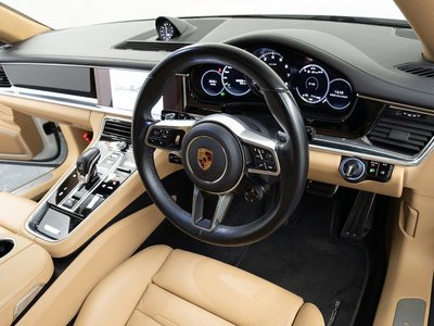 صورة مصغرة 34 لـ 2018 Porsche PANAMERA
