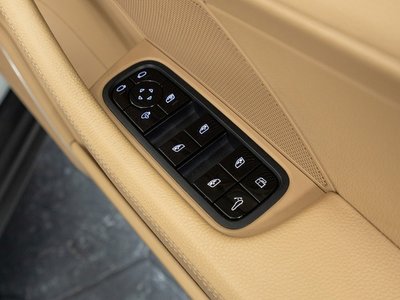 صورة مصغرة 71 لـ 2018 Porsche PANAMERA