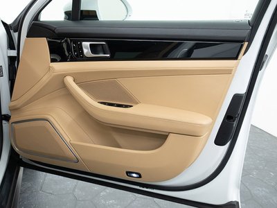 صورة مصغرة 35 لـ 2018 Porsche PANAMERA