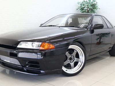 NISSAN SKYLINE COUPE - 1