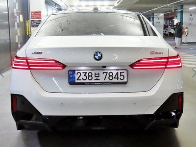 BMW 5 SERIES - 6