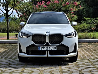2025 BMW X3 照片 2
