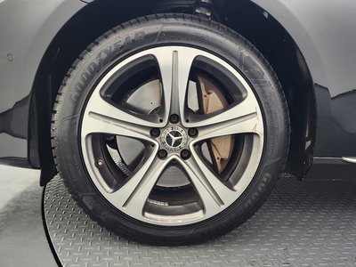 MERCEDES-BENZ E-CLASS - 6