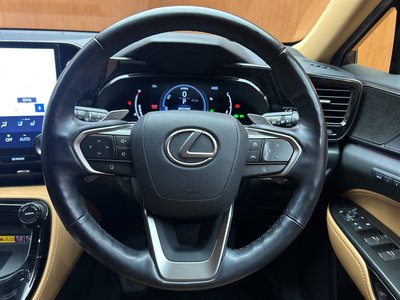 2022 Lexus NX — миниатюра 18