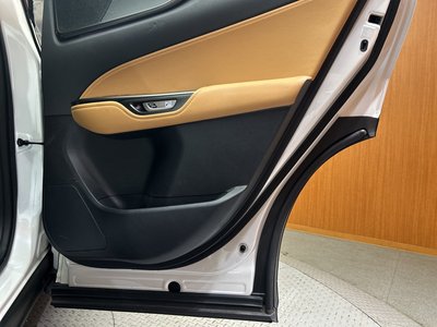 2022 Lexus NX — миниатюра 46