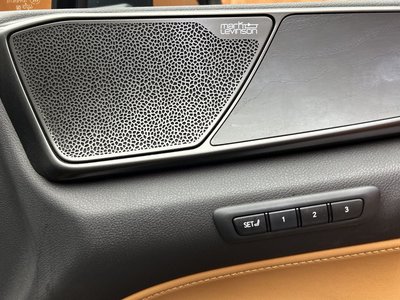 2022 Lexus NX — миниатюра 25