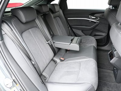 صورة مصغرة 15 لـ 2024 AUDI Q8 SPORTBACK E-TRON