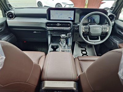 TOYOTA LAND CRUISER 250 - 9