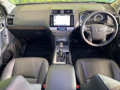 2021 Toyota LAND CRUISER PRADO 照片 2