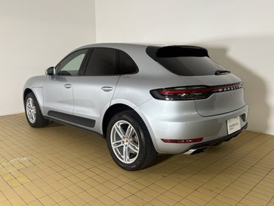 PORSCHE MACAN - 4