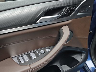 2025 BMW X4 thumbnail 14