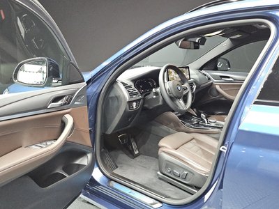 2025 BMW X4 thumbnail 13