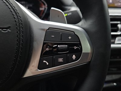 2025 BMW X4 thumbnail 31