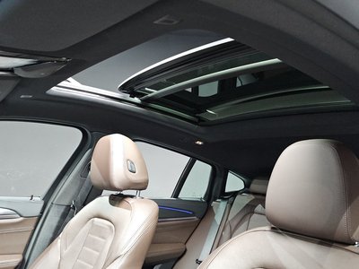 2025 BMW X4 thumbnail 24
