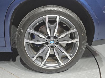 صورة 8 لـ 2025 BMW X4