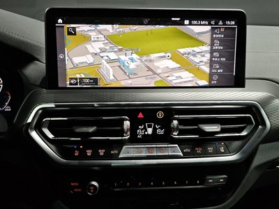 2025 BMW X4 thumbnail 23