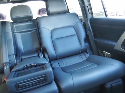 2021 Toyota LAND CRUISER 200 thumbnail 60