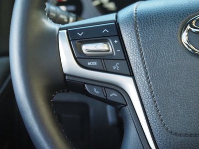 2021 Toyota LAND CRUISER 200 thumbnail 38