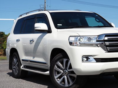 صورة 10 لـ 2021 Toyota LAND CRUISER 200