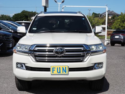 صورة 2 لـ 2021 Toyota LAND CRUISER 200