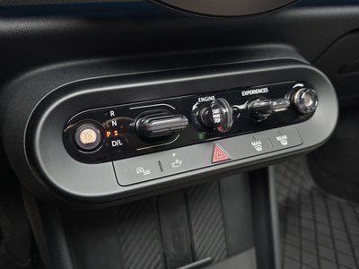 صورة 9 لـ 2024 MINI COOPER S