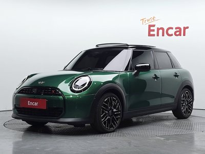 صورة 1 لـ 2024 MINI COOPER S