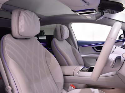 MERCEDES-BENZ EQS - 4