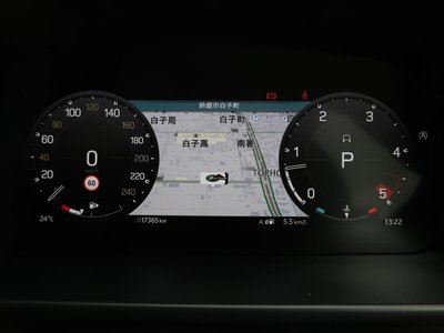 LAND ROVER DEFENDER - 10