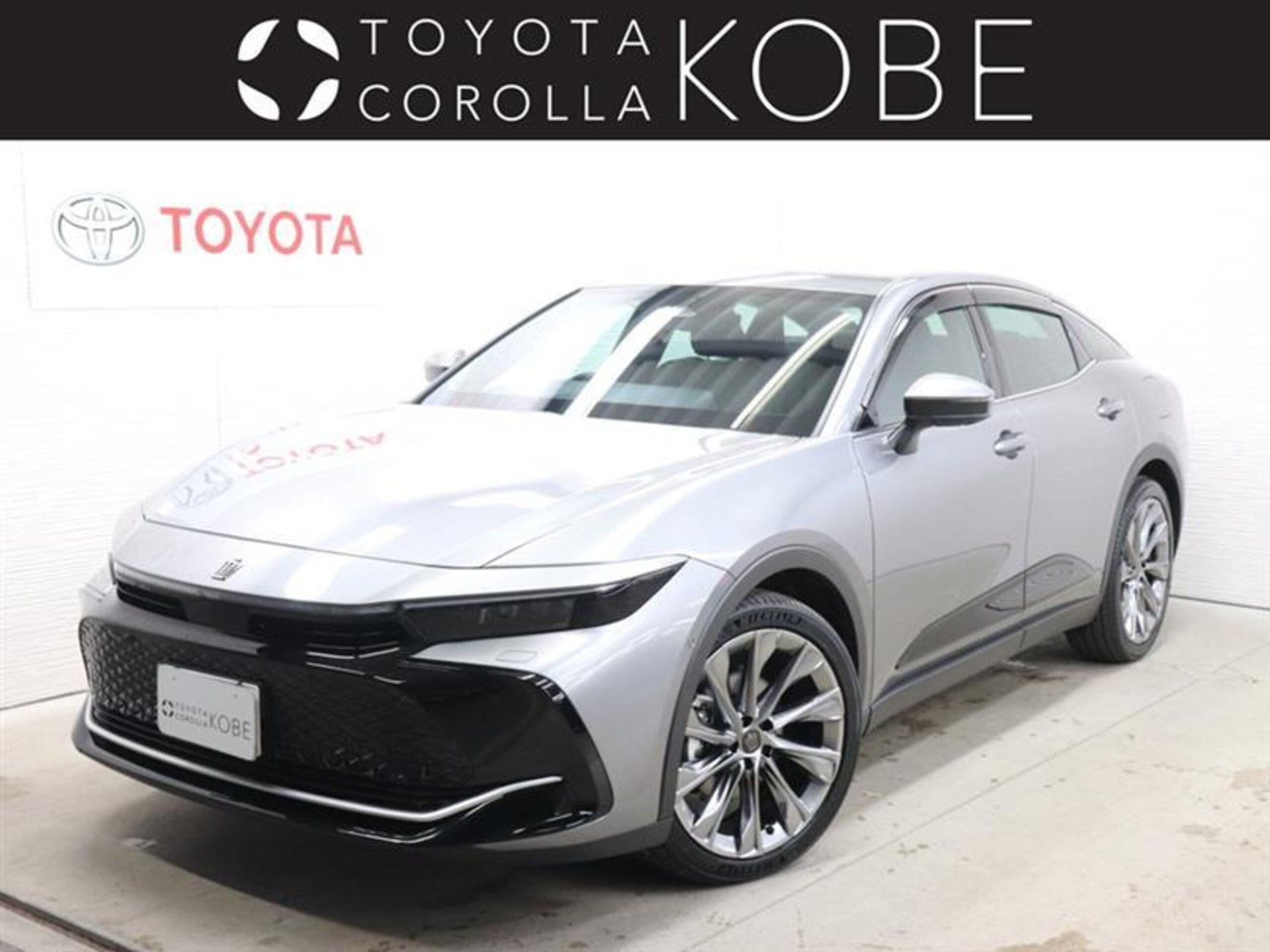 TOYOTA CROWN CROSSOVER - View 1