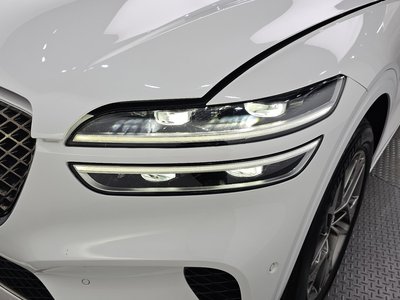 صورة 9 لـ 2022 Genesis GV70