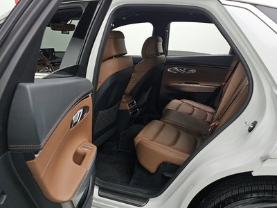 2022 Genesis GV70 — миниатюра 25