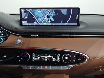 2022 Genesis GV70 — миниатюра 18
