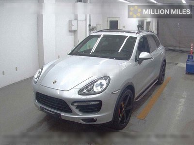 PORSCHE CAYENNE - 4