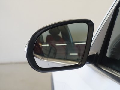 MERCEDES-BENZ GLB - 10