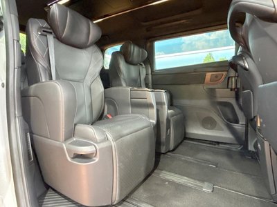 TOYOTA VELLFIRE - 9
