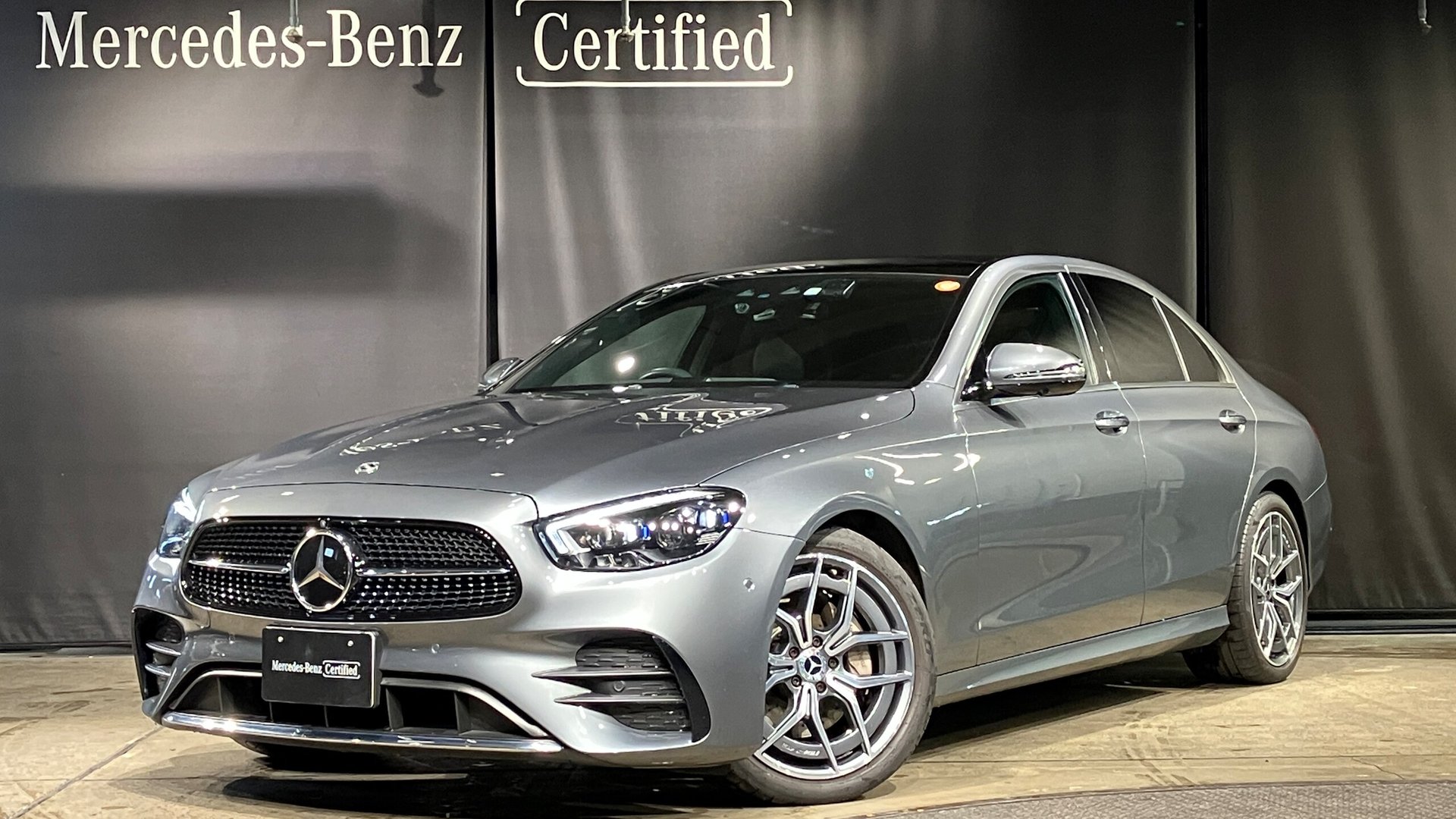 MERCEDES-BENZ E-CLASS - View 1