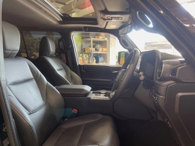 TOYOTA LAND CRUISER 250 - 7