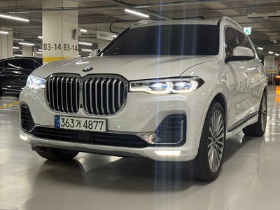 2022 BMW X7 — фото 1