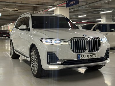 2022 BMW X7 — фото 2