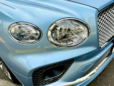 BENTLEY BENTAYGA - 7