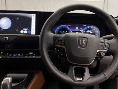 2025 Toyota CROWN CROSSOVER 照片 2
