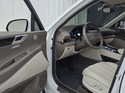2023 Genesis GV80 thumbnail 13