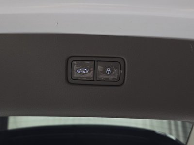 2023 Genesis GV80 thumbnail 33