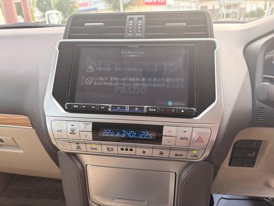 2023 Toyota LAND CRUISER PRADO thumbnail 13