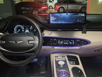 صورة 5 لـ 2024 Genesis GV70