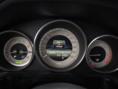 MERCEDES-BENZ E-CLASS - 8