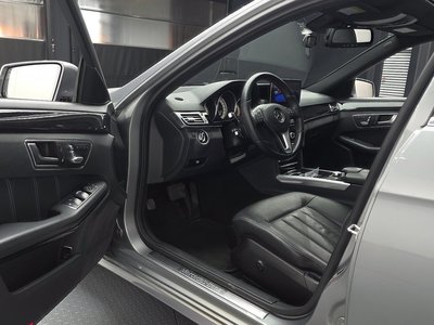 MERCEDES-BENZ E-CLASS - 10