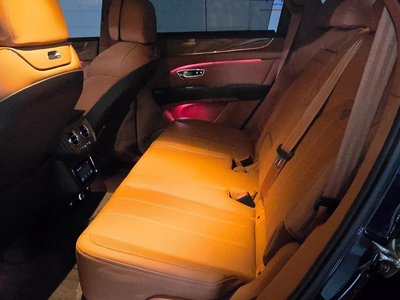 BENTLEY BENTAYGA - 10